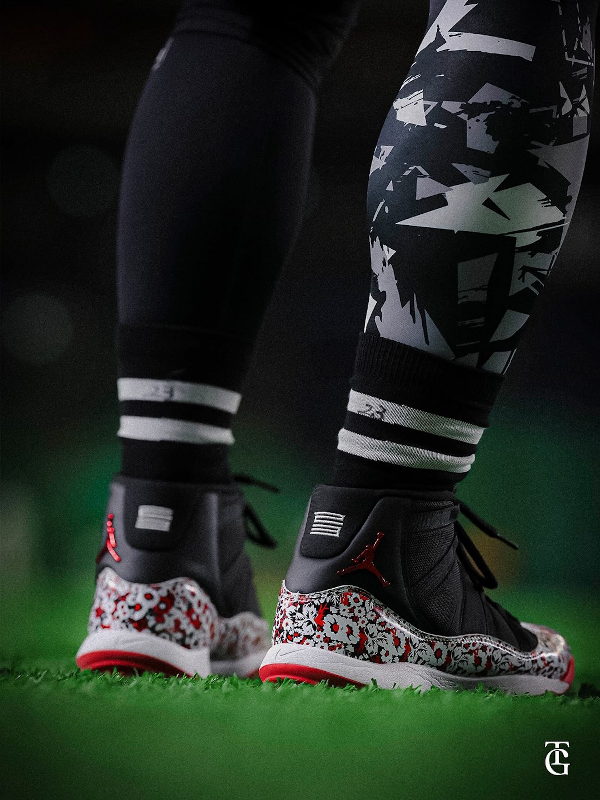 Jordan Brand's special-edition Air Jordan 11 baseball cleats for Japan's Yomiuri Giants, featuring Nomarhythm Textile pattern.
