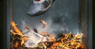Men's Nike LeBron 24 "Storm Drain" basketball shoe for Halloween 2026, inspired by It's Pennywise.
