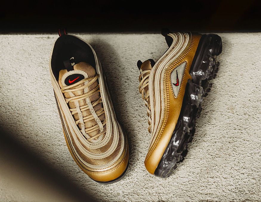 97 vapormax gold