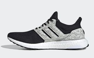 adidas Ultra BOOST Snakeskin FX8933 4