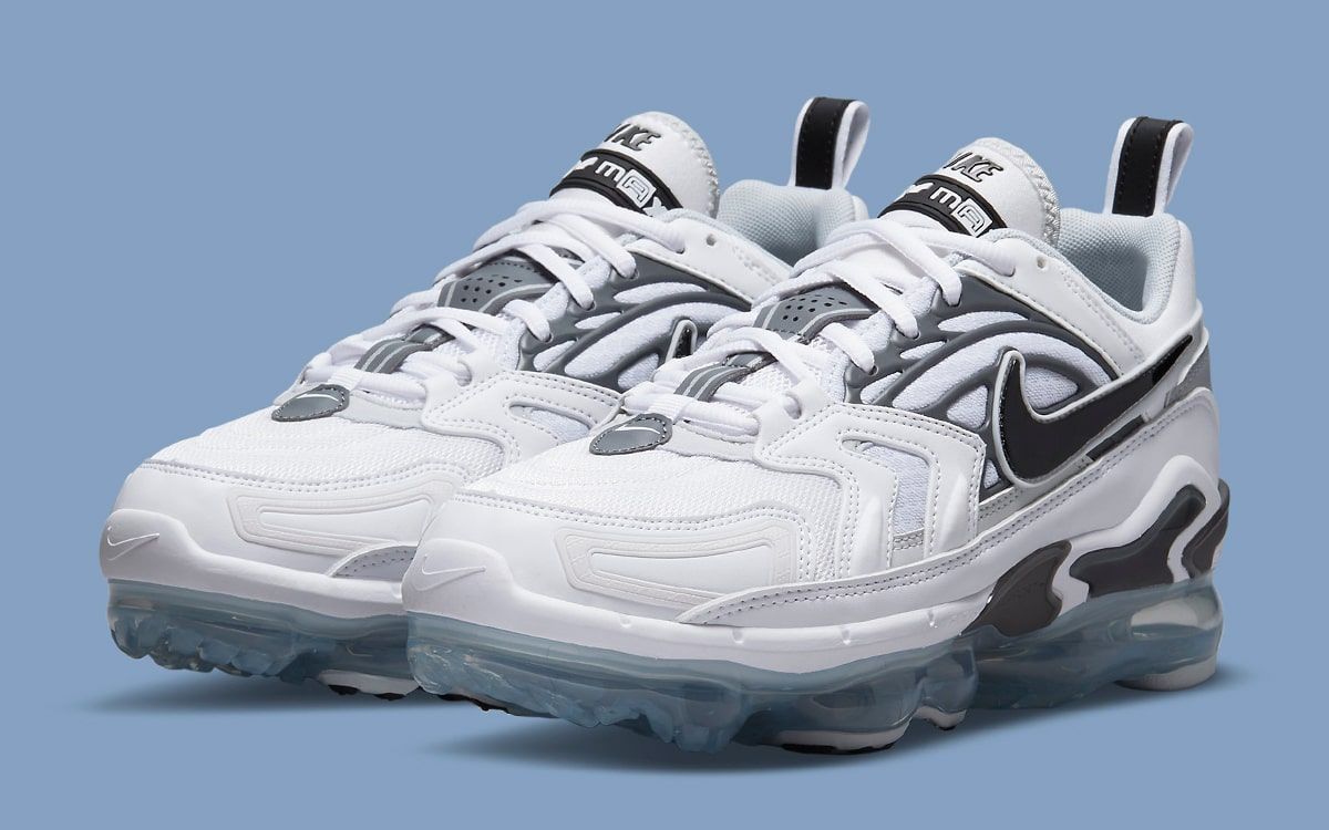 vapormax evo triple white