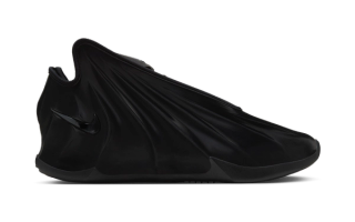 Nike G.T. Future basketball shoe in a "Triple Black" colorway.