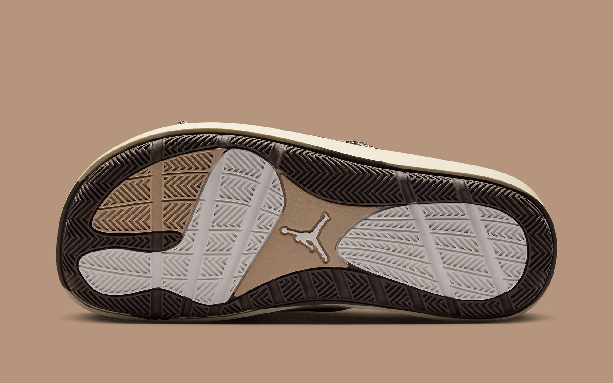 NIKE★Jordan Sophia Slide Rattan★22-27cm★高級色と デザイン RATTAN 2025 Jordan Sophia Slide | DETAILED LOOK + PRICE