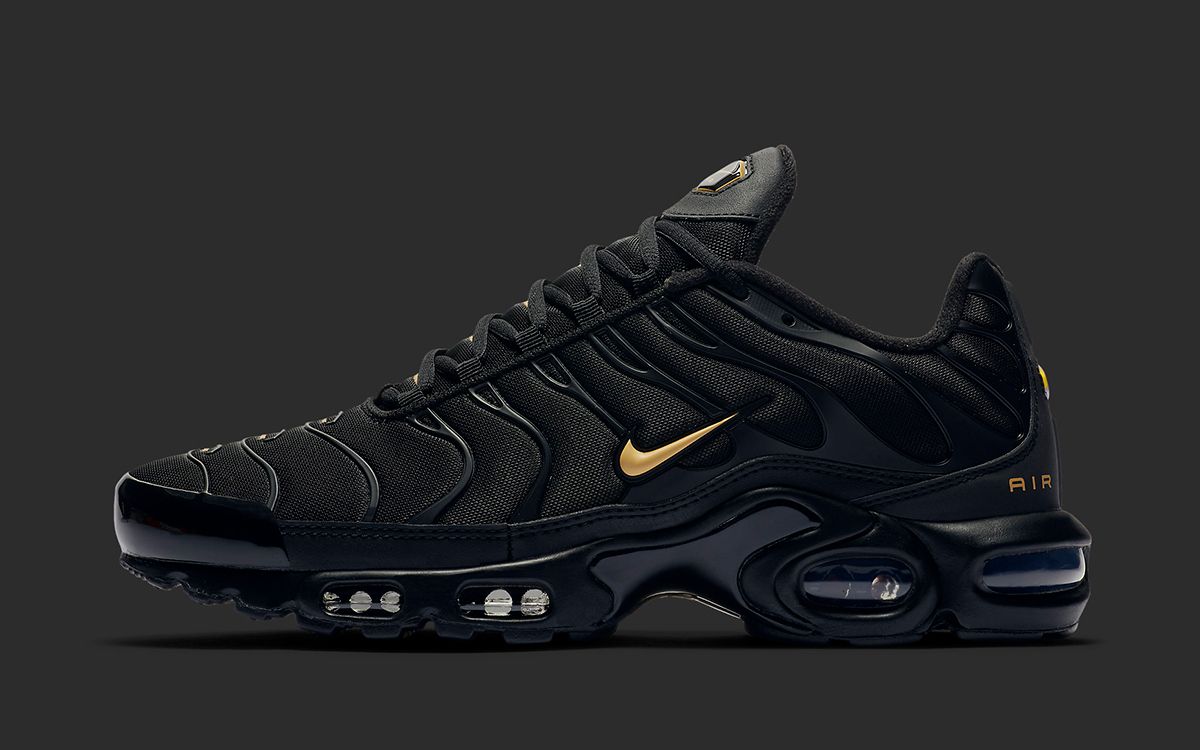 All black tns shop with gold tick