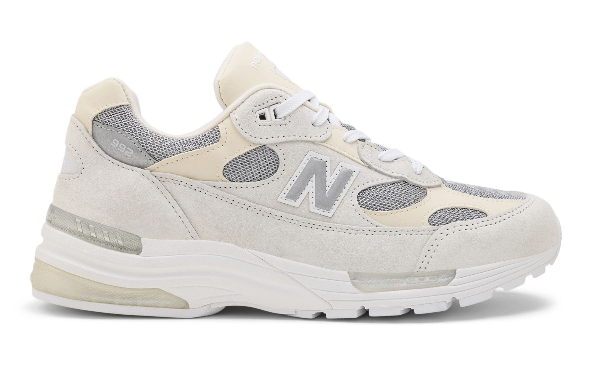 ゆん The Latest New Balance 992 Arrives in a Refined “Nimbus