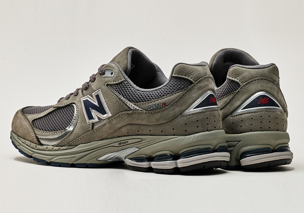The Mythical New Balance 2002 Returns this Month in Asia | House 