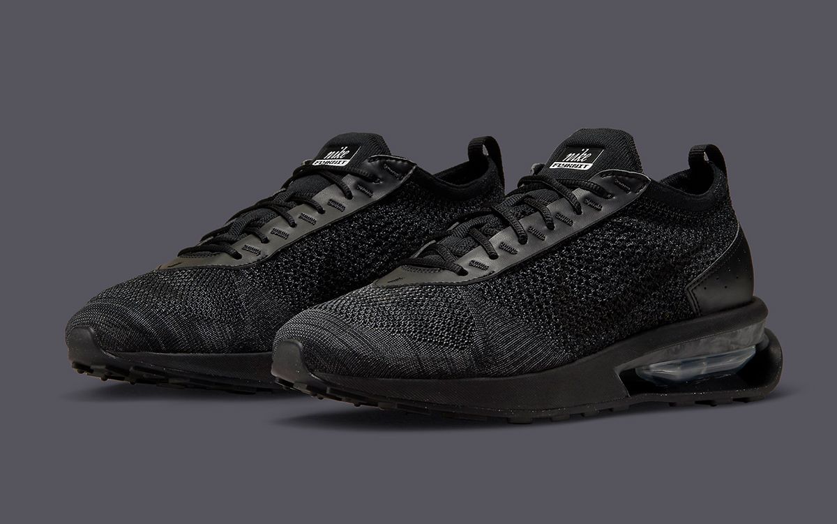 大人気人気Nike Flyknit Racer BlackTriple Black 靴