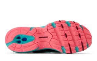 Outsole of Lateral angle of the New Balance 740v2 "Cyber Jade" in a vibrant green and pink color scheme.