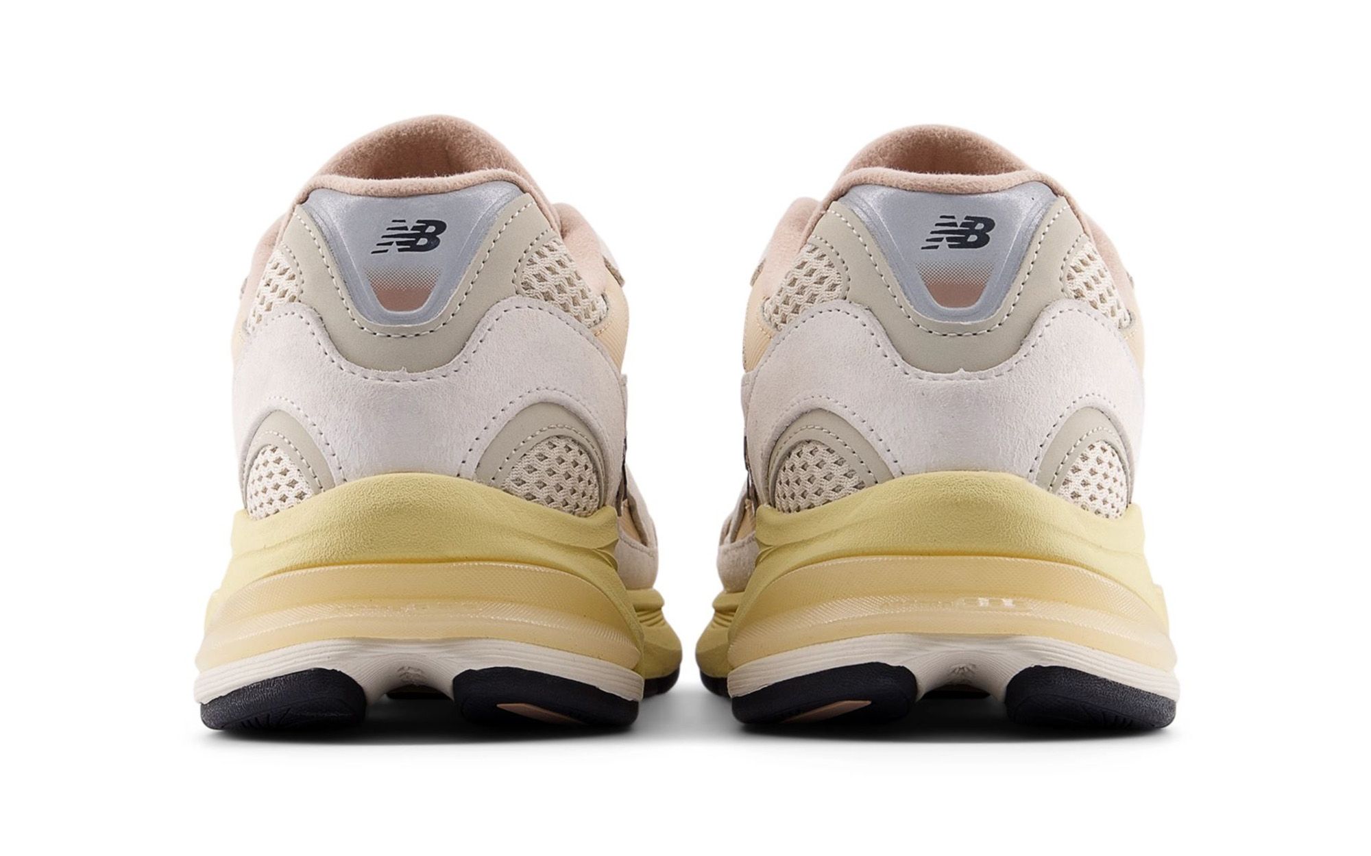 New Balance 2010 Emerges in a Rosy Beige Finish for Summer