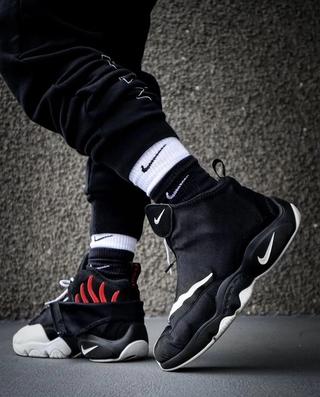 Nike Air Zoom Flight '98 The Glove Returns Fall 2026 in "Black/University Red"