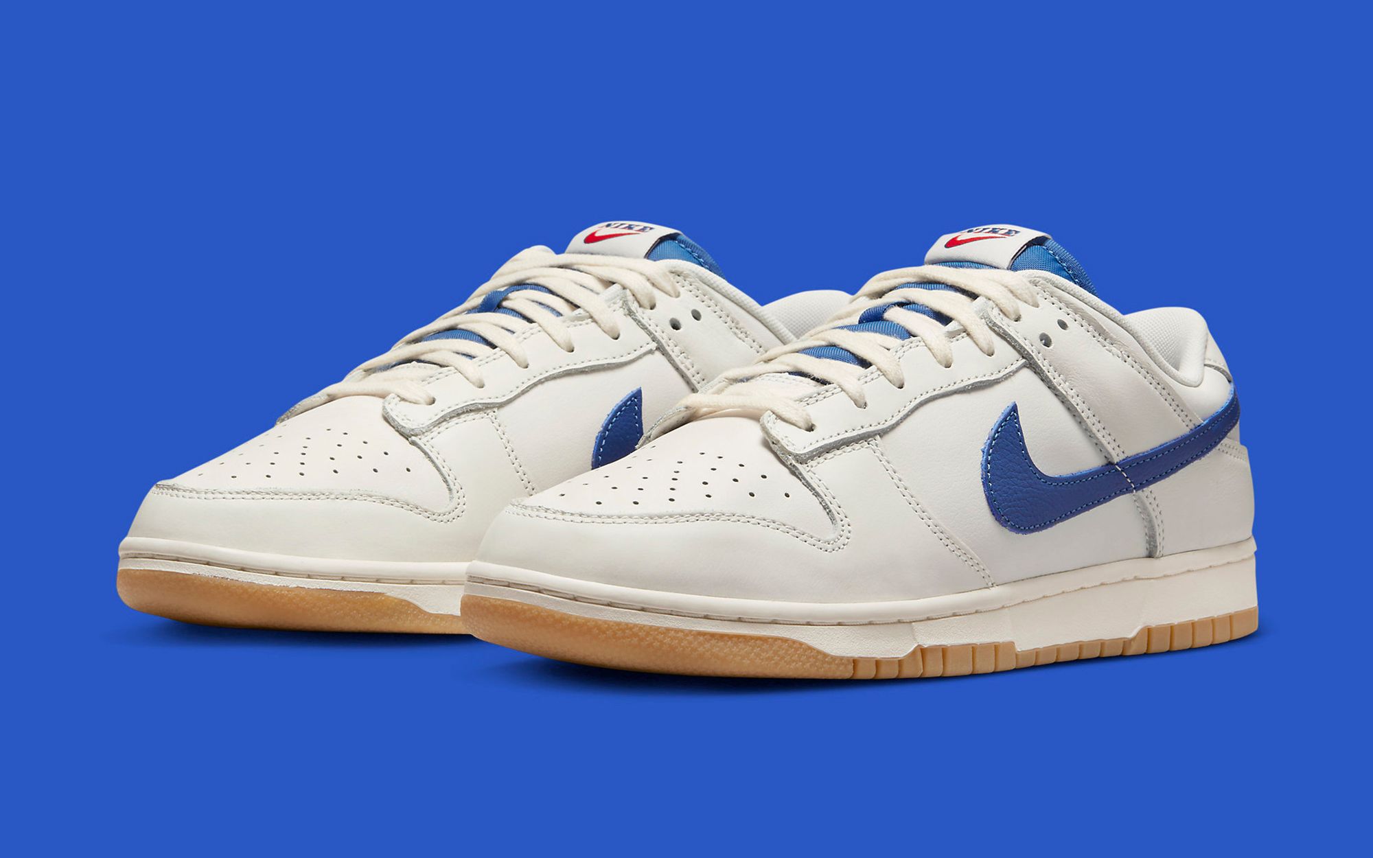 Nike Dunk Low SE Sail Dark Marina Blue ダンクロー The Nike Dunk Low SE 