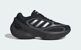 Adidas Adizero Goukana in a "Core Black/Silver Metallic/Carbon" color scheme.