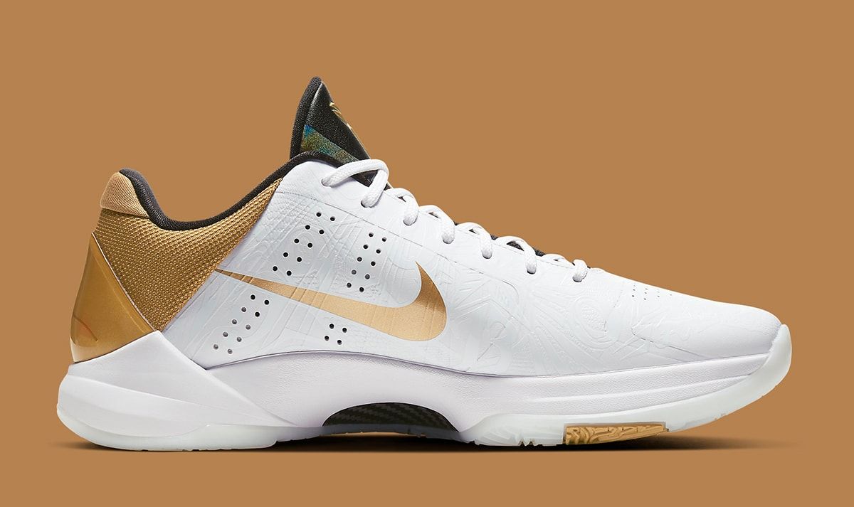 Kobe 5 protro outlet big stage release