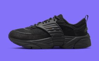 Jordan Trunner O/S in the "Triple Black" Color Scheme