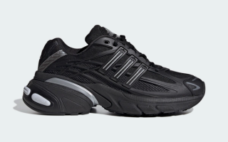 Adidas Adistar XLG 2.0 in a "Core Black/Core Black/Silver Metallic" color scheme.