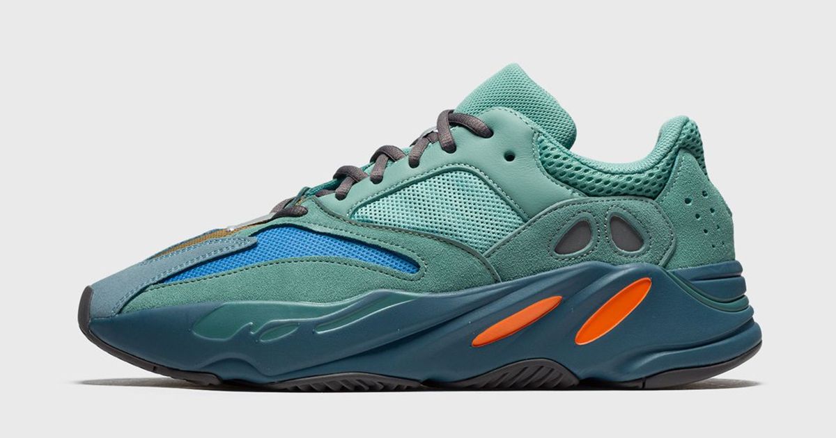 yeezy v1 700