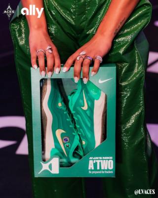 Girl Scout Nike A'Two PE via LVAces/IG.