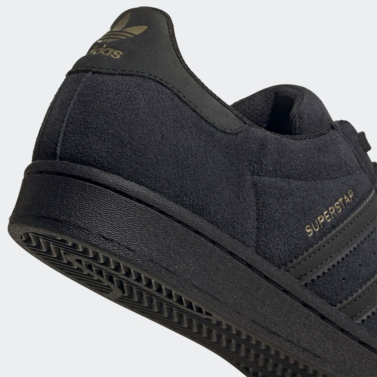 Black suede clearance adidas superstar