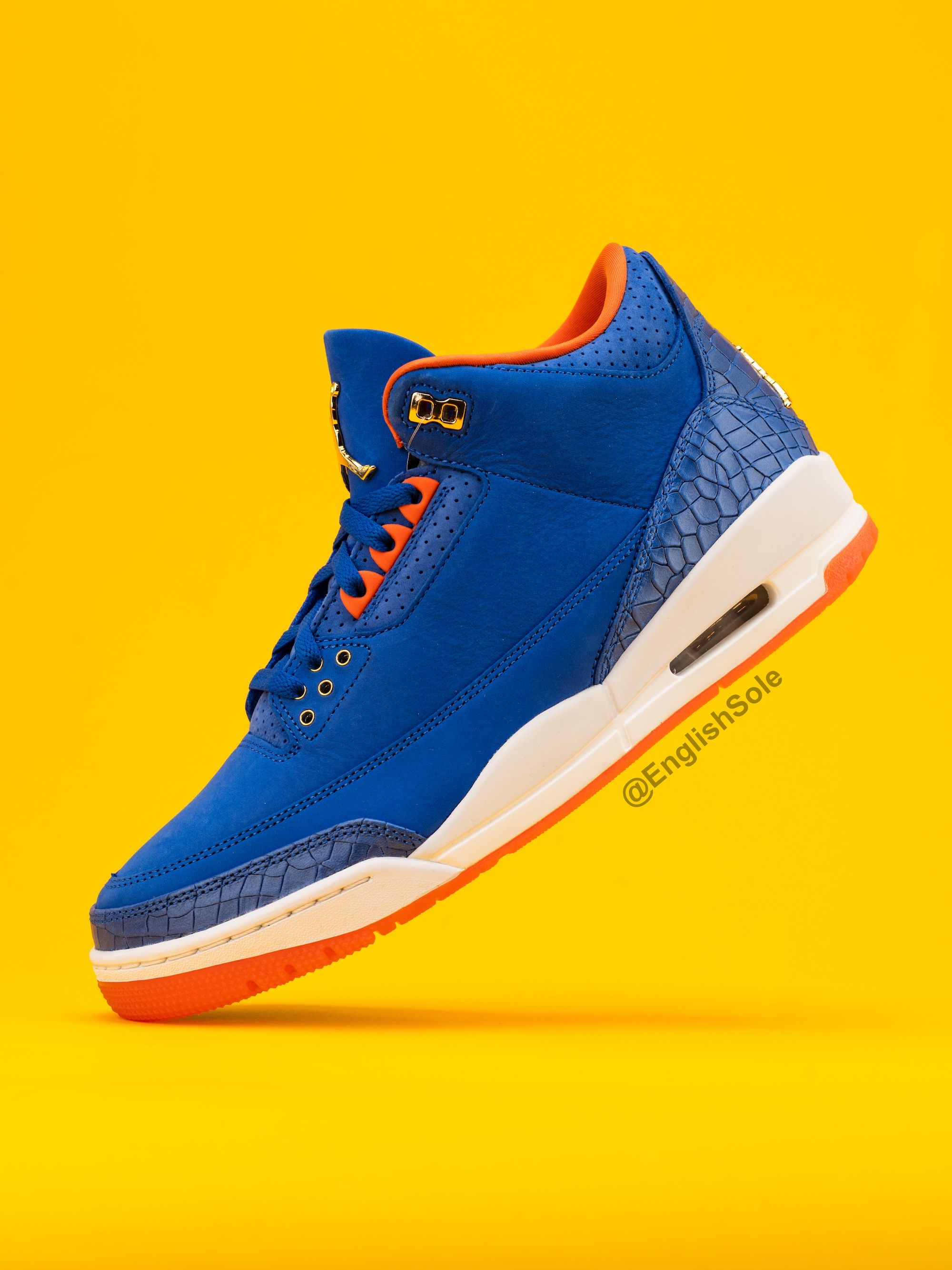 Air Jordan 3 P.E. gifted to the Florida Gators Men's Basketball Team for winning the NCAA 2024-2025 Championship. Photo via Instagram user @EnglishSole.