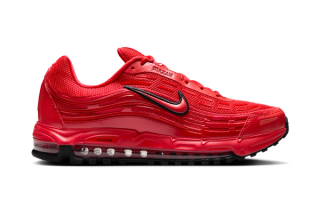 Nike Air Max TL 2.5 in a "University Red/Black/University Red" color scheme worthy of a "Red October" nickname.