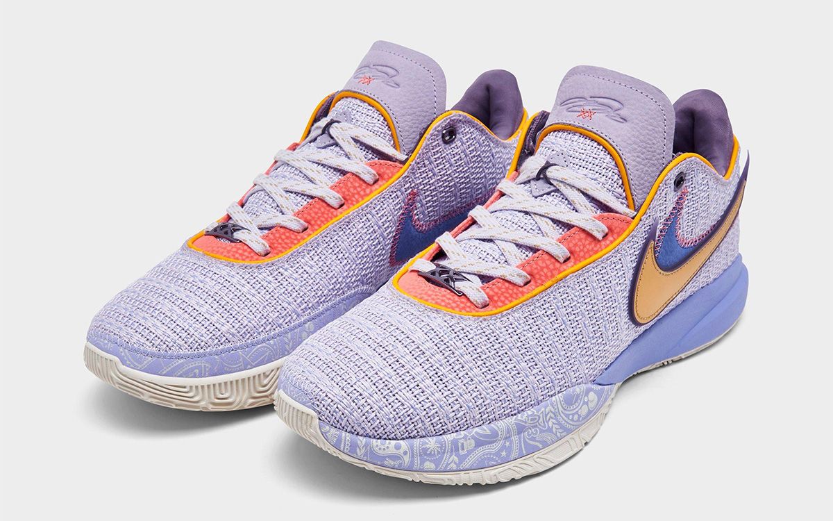 NIKE LEBRON20 violet frost 29㎝ 19272509_43188210_600.jpg
