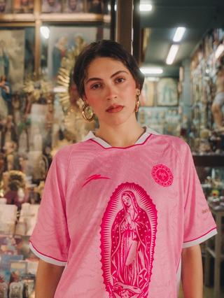 La Guadalupana Jersey by Atlética. Photo via Atlética/MARGO STUDIO.