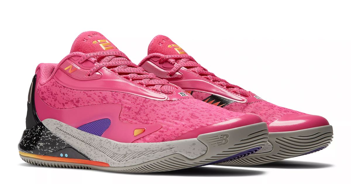 kawhi signs new balance