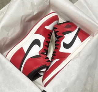 Air Jordan 1 '85 'Chicago' Promo Sample Recently Surfaced; Won't Release Anytime Soon