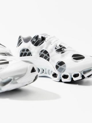 One Locale x adidas F50+ Megaride "Polka Dot" Pack (White, SKU: KH8602). Photo via @tenyeee on Instagram.