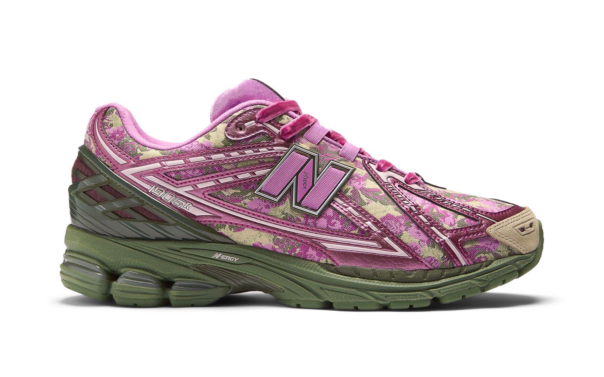 ★★New Balance★★ NBNEF31663 UNI FROZEN Flower illustratio NEW BALANCE] UNI FROZEN Flower Illustrate Short Sleeve (5色