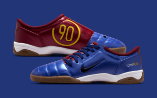 Nike Total 90 III in an FC Barcelona-reminiscent "Hyper Blue/Team Red" color scheme.