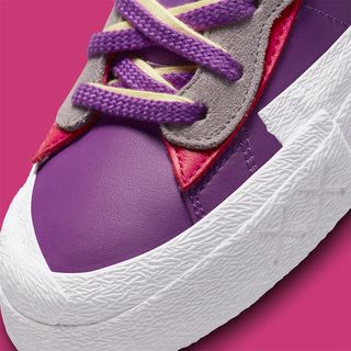 SBD  001 Release Date - Another KAWS x x Nike Blazer Low Colourway Is  Revealed DV5472 - Nike Dunk High Pistachio photo via u SHOOOTO