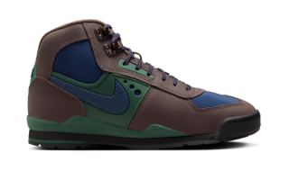 Nike Baltoro boot retro in a "Baroque Brown/Black/Midnight Green/Midnight Navy" color scheme.