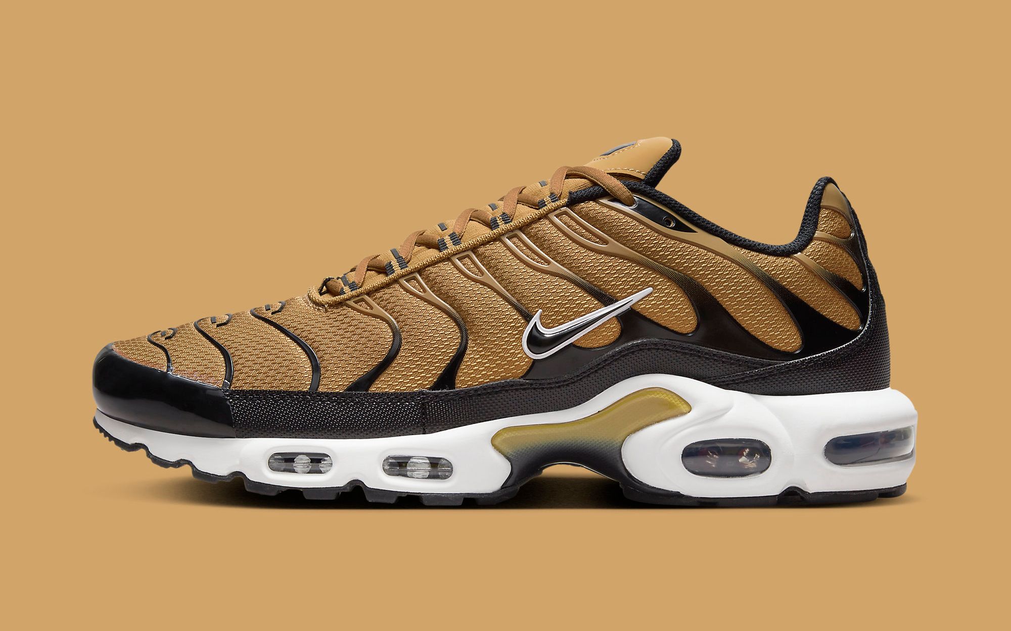 Nike Gives the Air Max Plus a Wheat and Black Render House of Heat