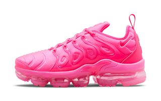 Available Now // Nike Air VaporMax Plus “Triple Pink” | House of Heat°