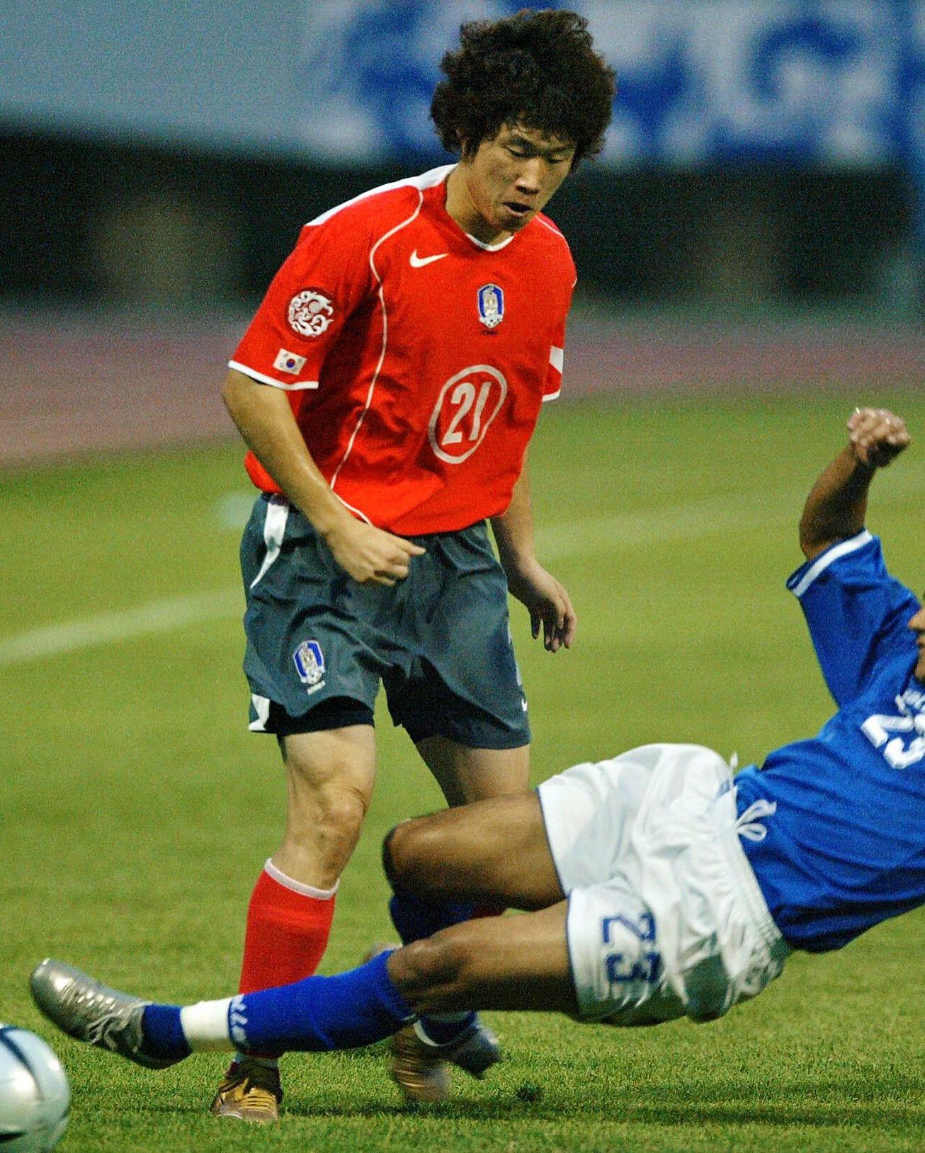 Nike Reissues 2004 South Korea Total 90 Jersey Featuring Park Ji