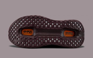 Women's Nike Vomero Premium "Shanghai" (SKU: IZ6180-666). Photo via Nike.