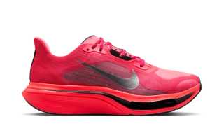 Women's Nike Pegasus Plus 2 running shoe in a "Flash Crimson/Black/White/Metallic Silver" color scheme.