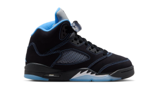 Air Jordan 5 "Black/University Blue" (2026) retro.