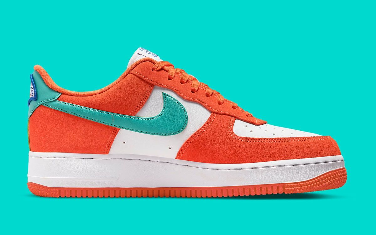 Orange and teal outlet nikes