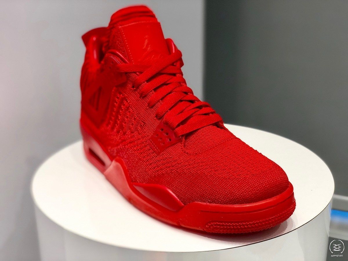 Aj4 flyknit hot sale