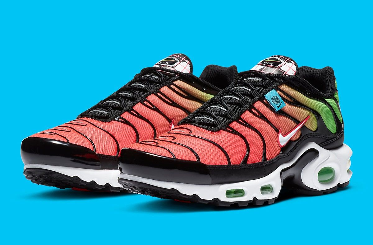 Nike air max plus hotsell black orange and green