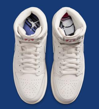 Air Jordan 1 Mid (SKU: IO2051-001). Photo via Nike.