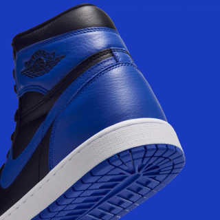 Air Jordan 1 High OG "Royal" (SKU: IQ5495-005). Photo via Nike.