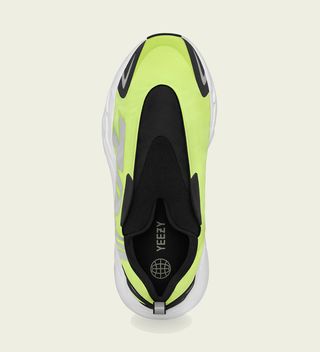 adidas basket yeezy 700 mnvn laceless phosphor gy2055 release date 4