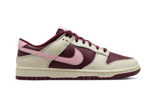 Nike Dunk Low “Valentine’s Day” (2023)