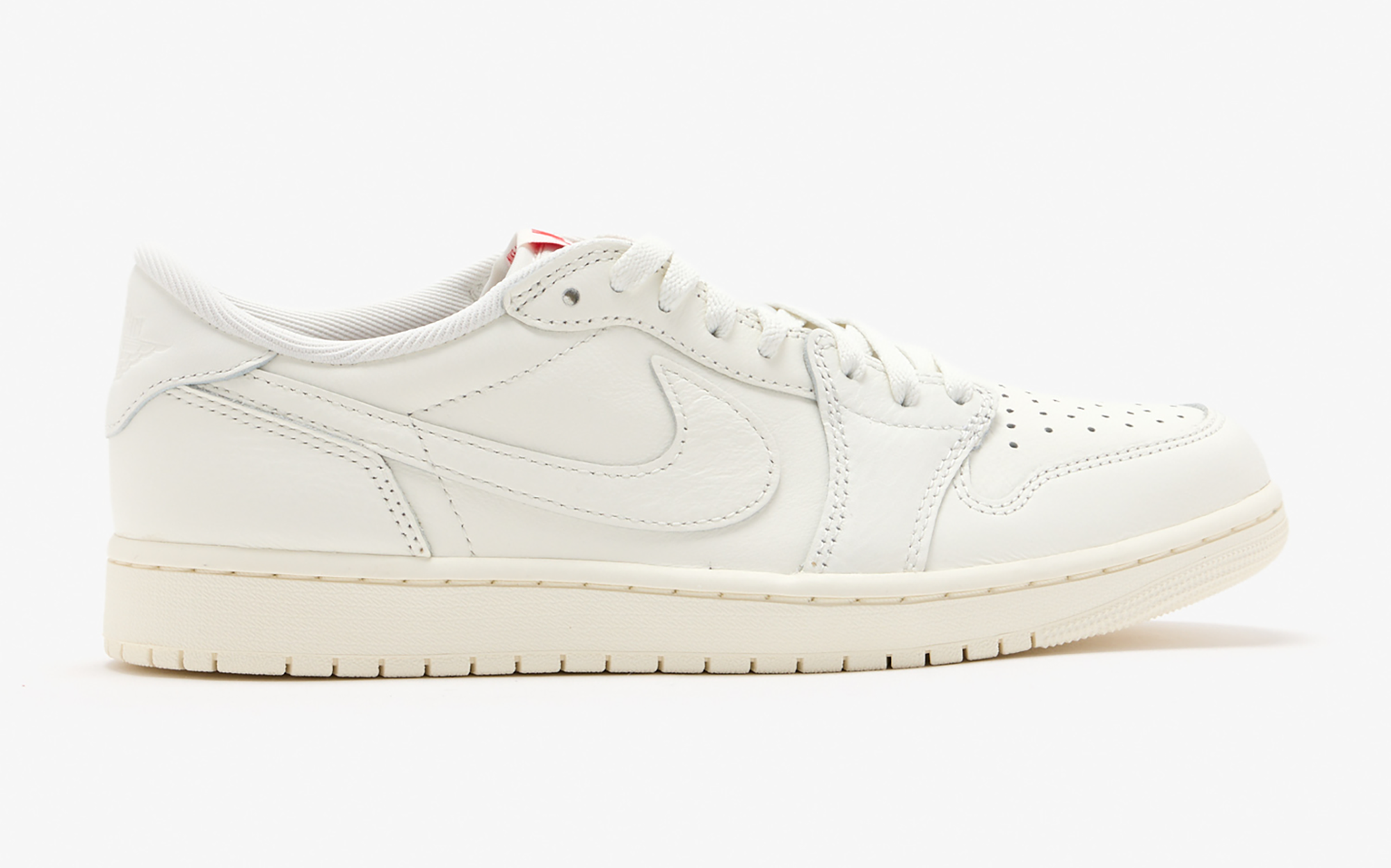 Air Jordan 1 Low OG “Sail” retro. Photo via Level Shoes.