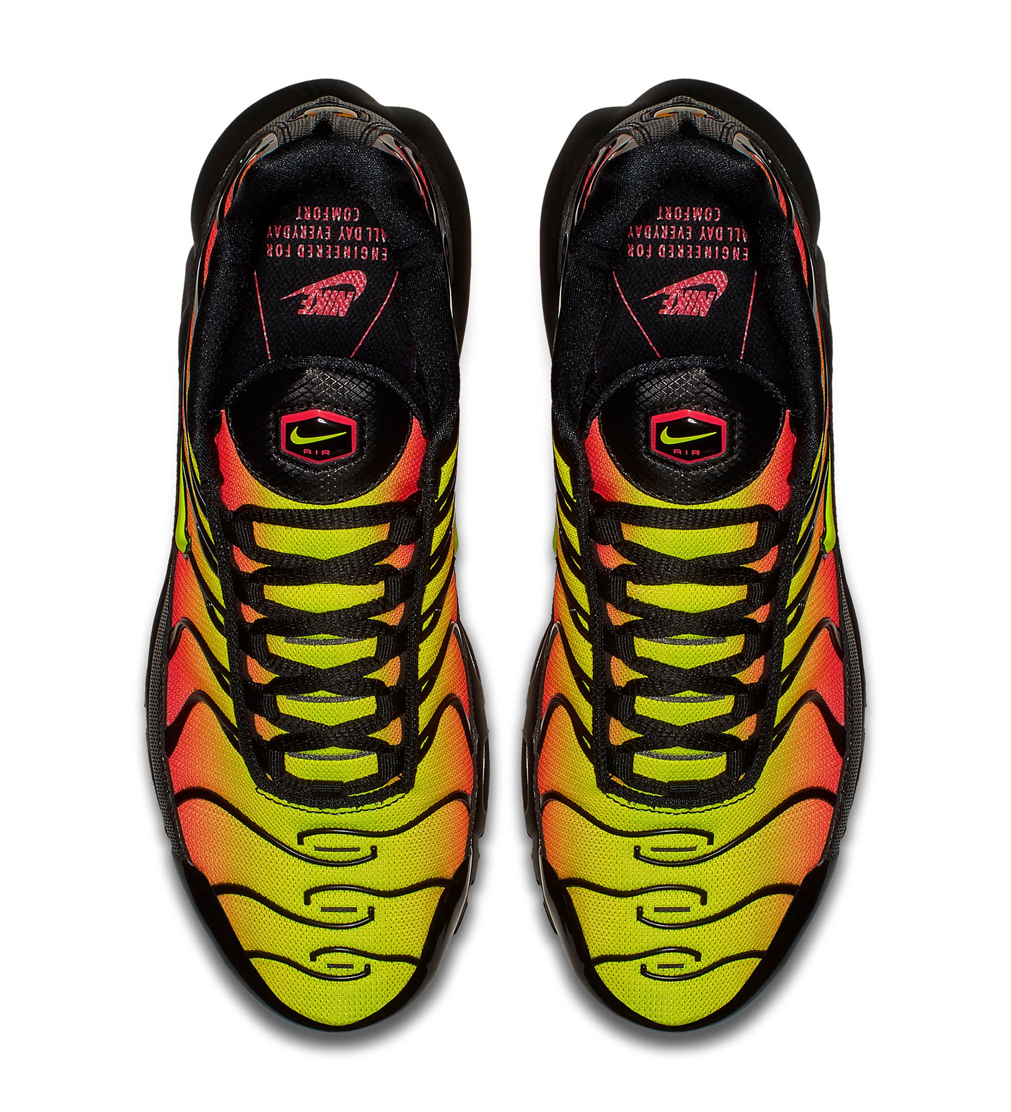 Air max plus volt solar outlet red