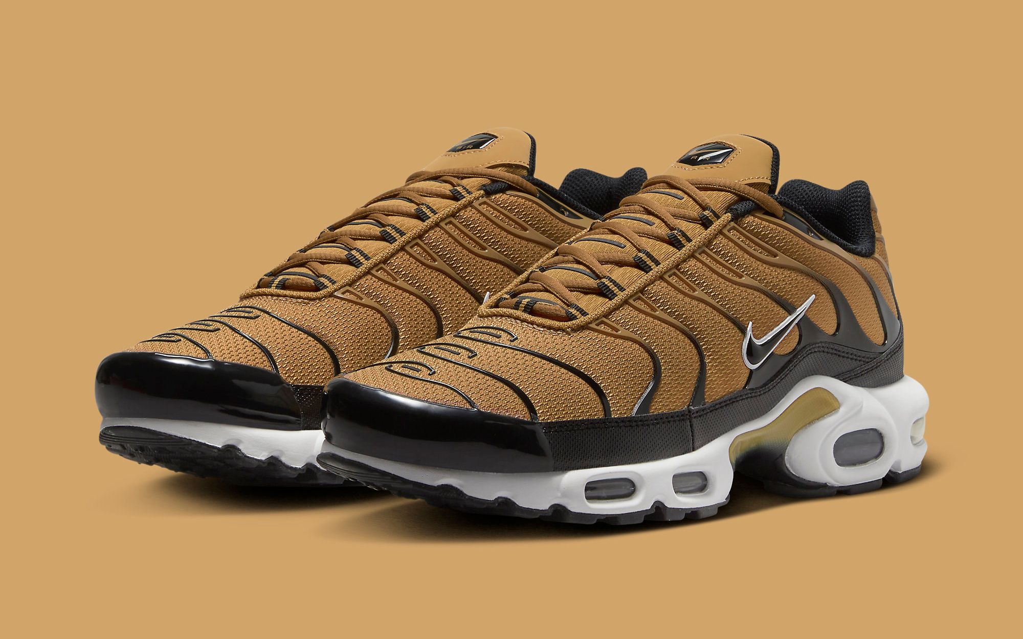 Nike air clearance max plus tan