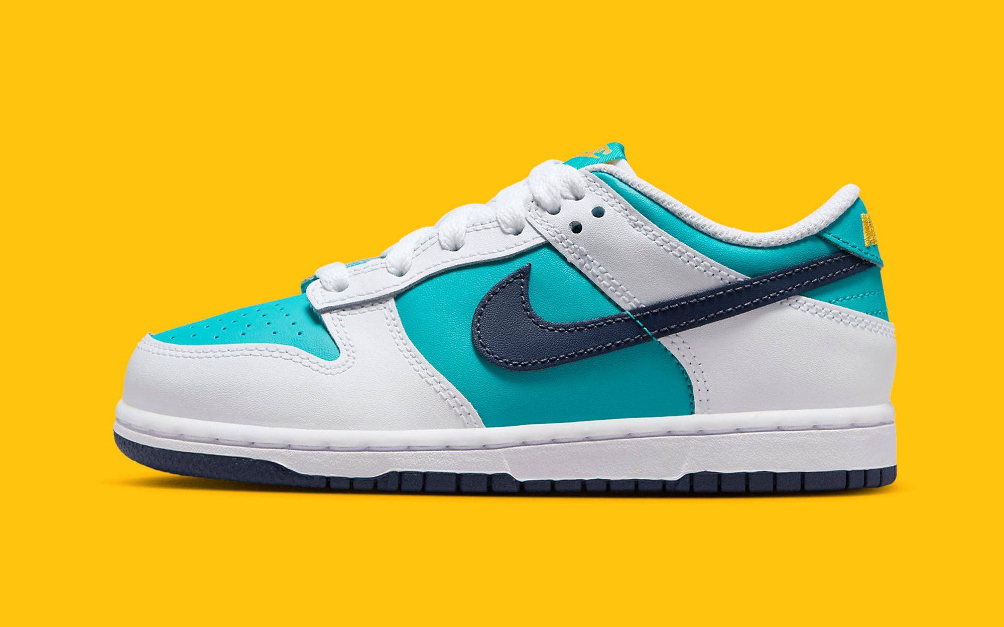 White, Teal, and Navy Render This New Nike Dunk Low | House 